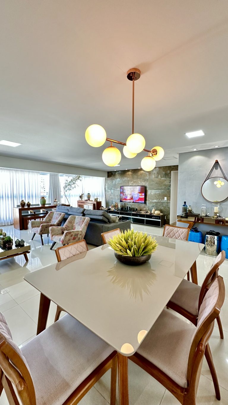 APARTAMENTO COM 3 SUÍTES - JARDIM GOIÁS