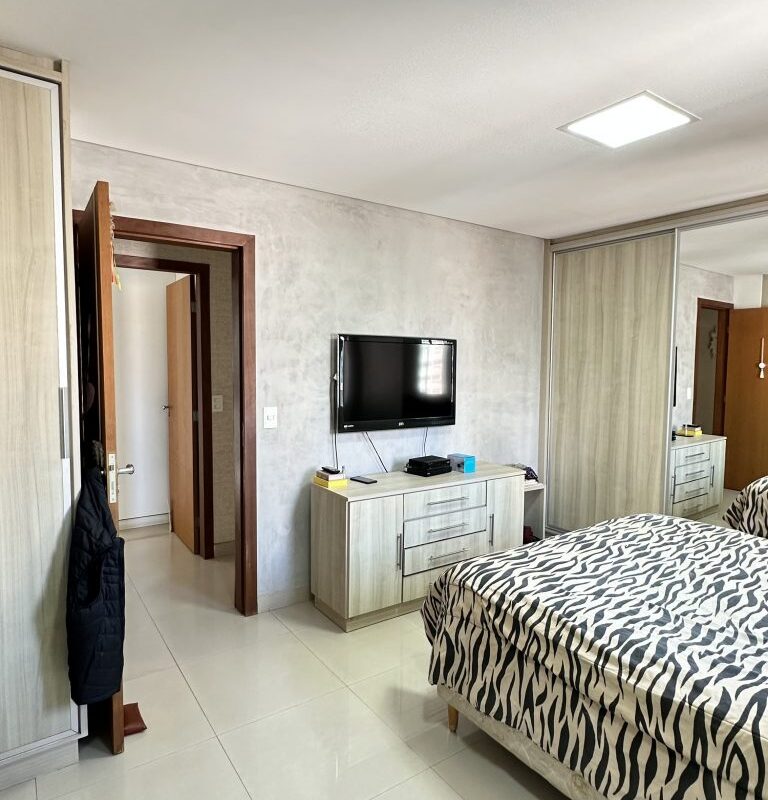 FullSizeRender-57-768×1365