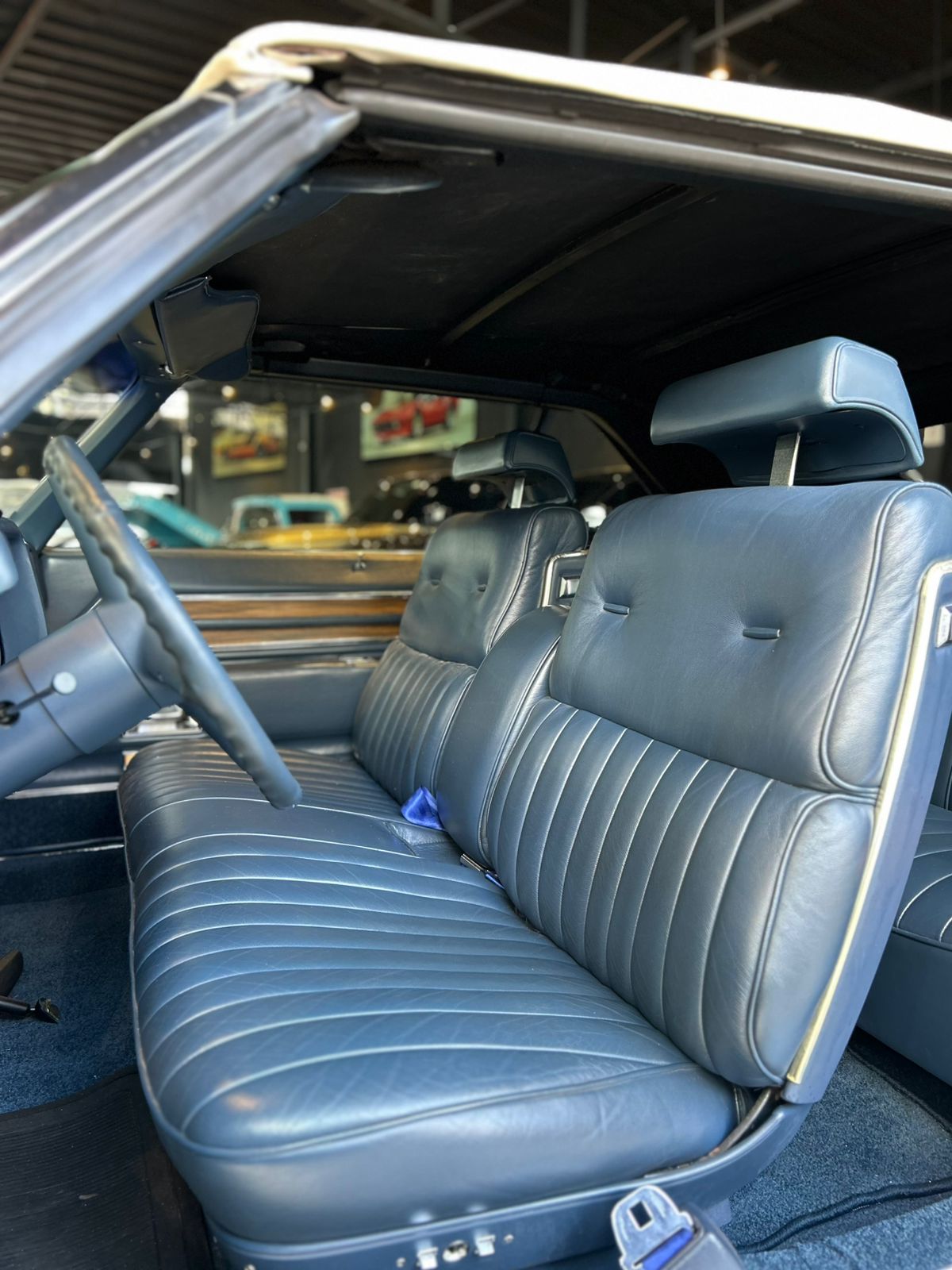 CADILLAC ELDORADO 8.2 CONVERSÍVEL V8 GASOLINA 2P AUTOMÁTICO - Imagem 28