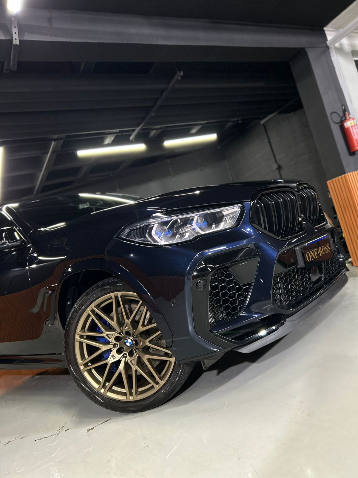 BMW X6M COMPETITION 2022 - Imagem 17