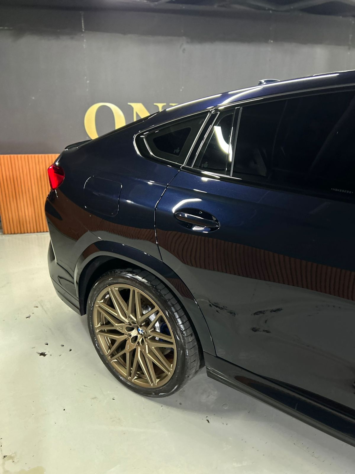 BMW X6M COMPETITION 2022 - Imagem 15