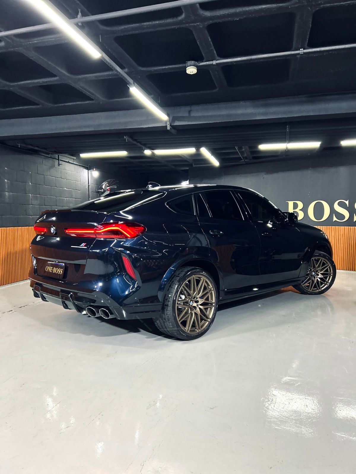 BMW X6M COMPETITION 2022 - Imagem 11