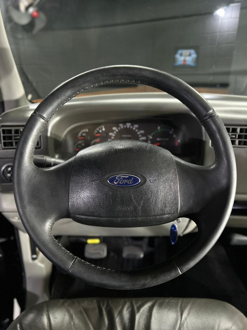 FORD F-250 XLT 2005 R$ 224.900,00 - Imagem 3