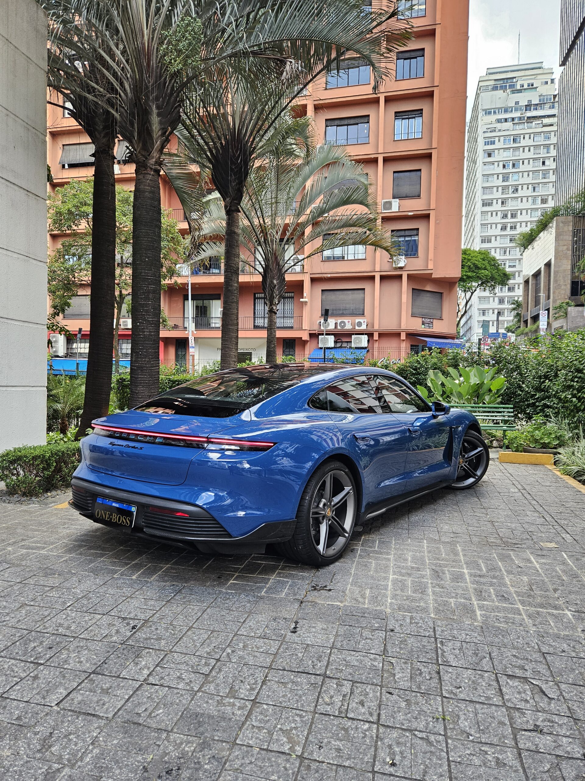 PORSCHE TAYCAN TURBO S ELÉTRICO 2021 - Imagem 12