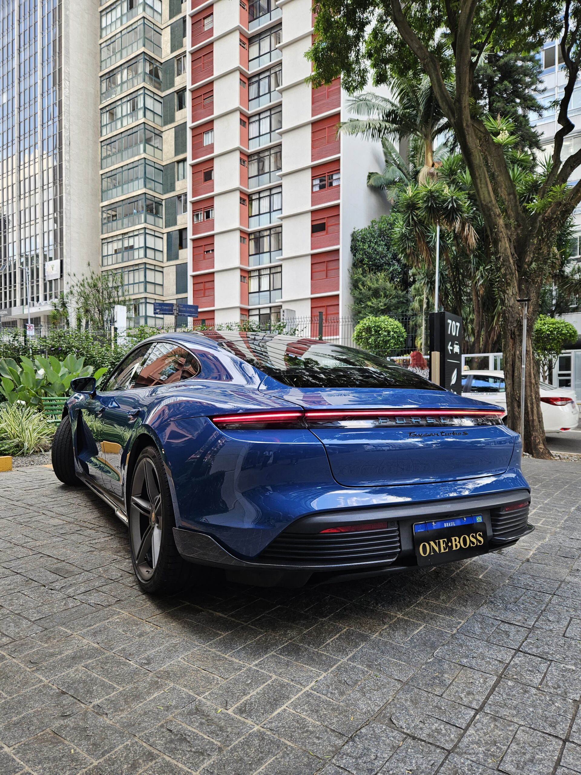 PORSCHE TAYCAN TURBO S ELÉTRICO 2021 - Imagem 14