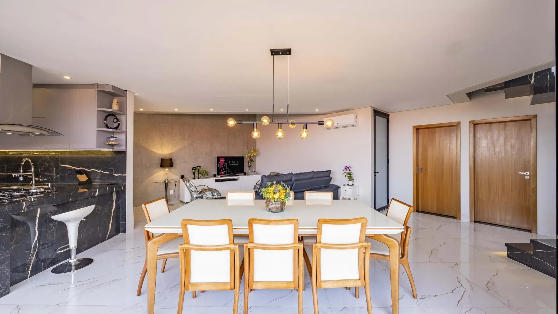 Sobrado à Venda no Jardins Porto com 3 Suítes - Imagem 14