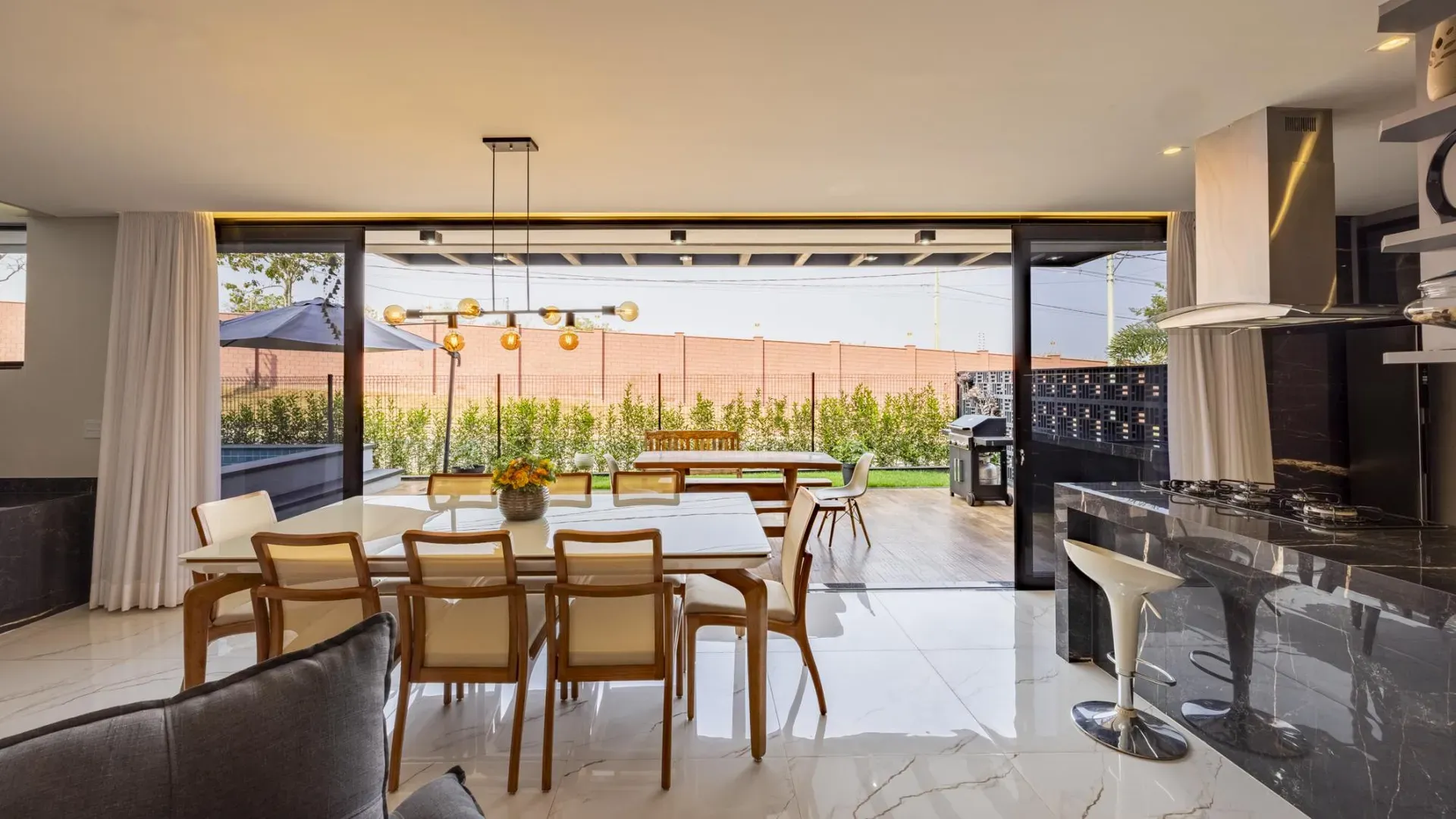 Sobrado à Venda no Jardins Porto com 3 Suítes - Imagem 3