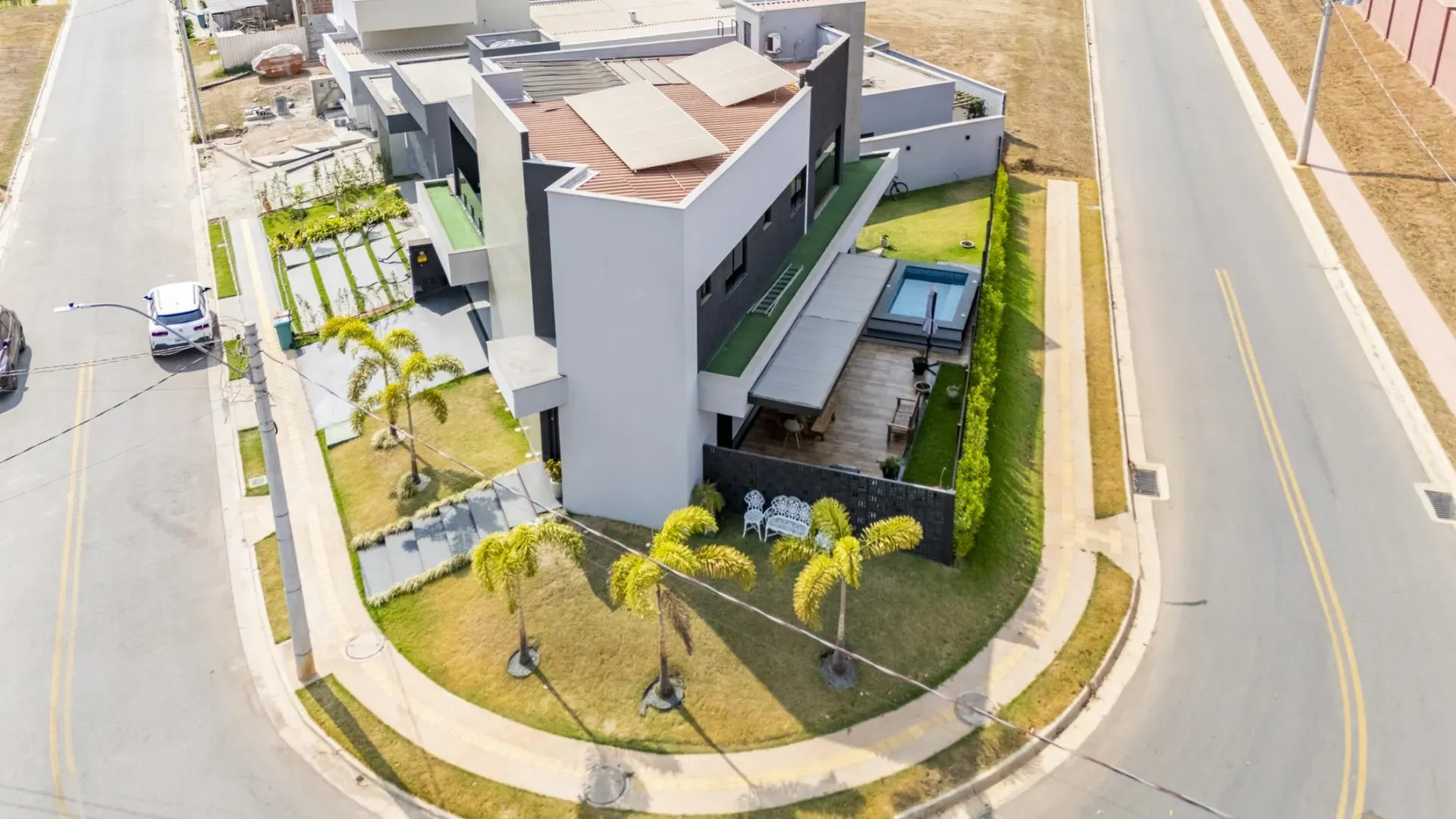 Sobrado à Venda no Jardins Porto com 3 Suítes - Imagem 31