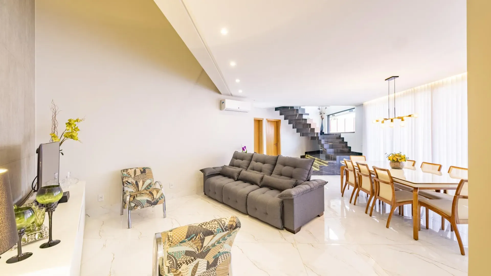 Sobrado à Venda no Jardins Porto com 3 Suítes - Imagem 9