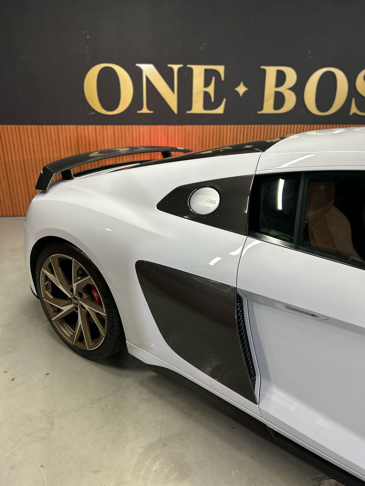 AUDI R8 V10 5.2L 2021 - Imagem 14