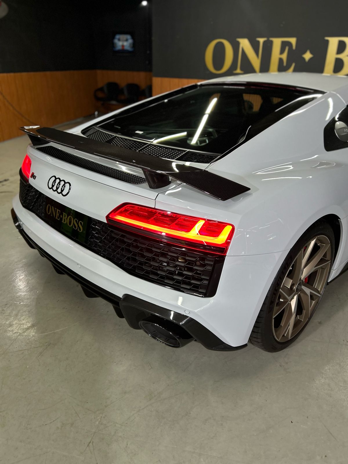 AUDI R8 V10 5.2L 2021 - Imagem 15