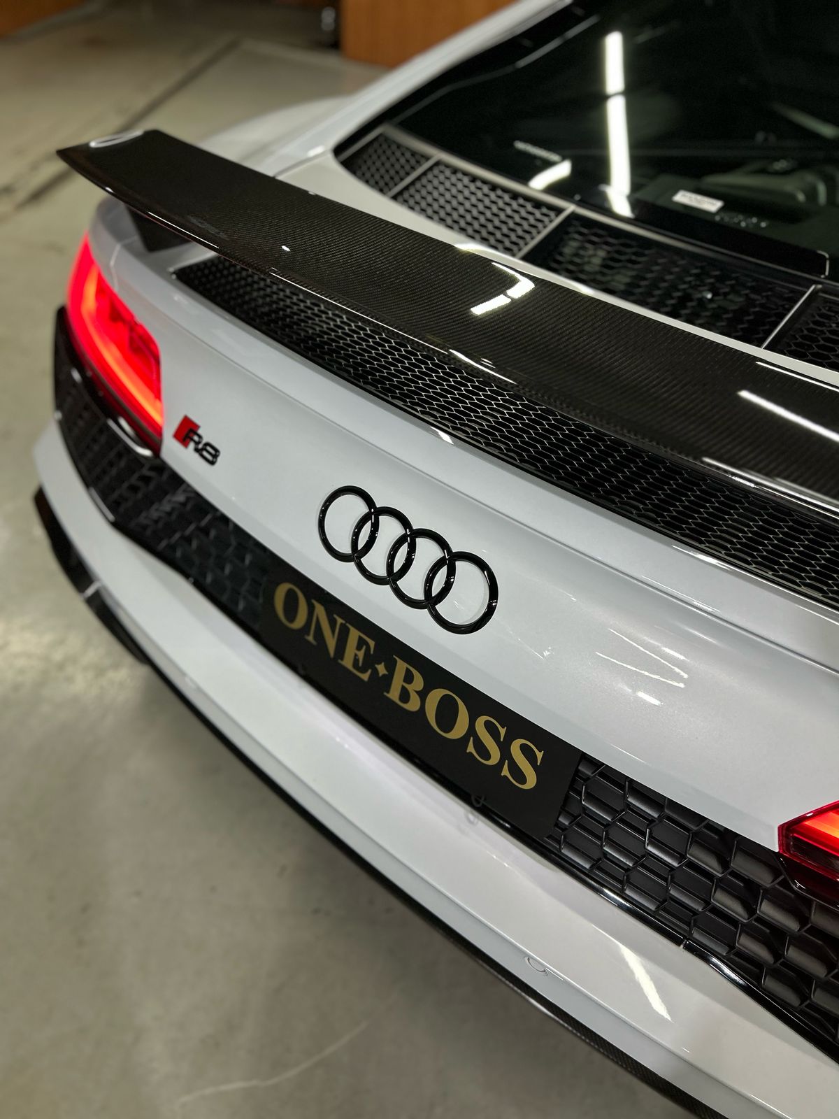 AUDI R8 V10 5.2L 2021 - Imagem 18