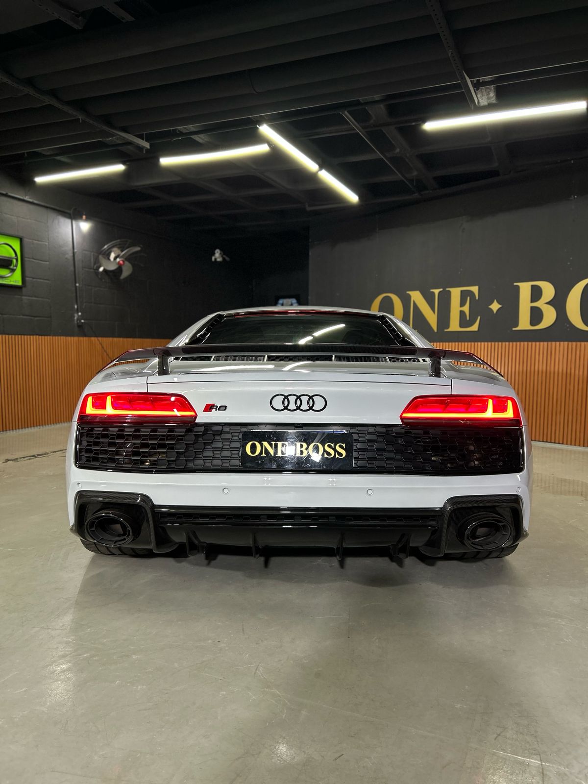 AUDI R8 V10 5.2L 2021 - Imagem 31