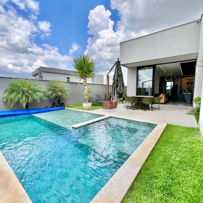 Casa Térrea de Altíssimo Padrão no Condomínio Jardins Itália em Goiânia