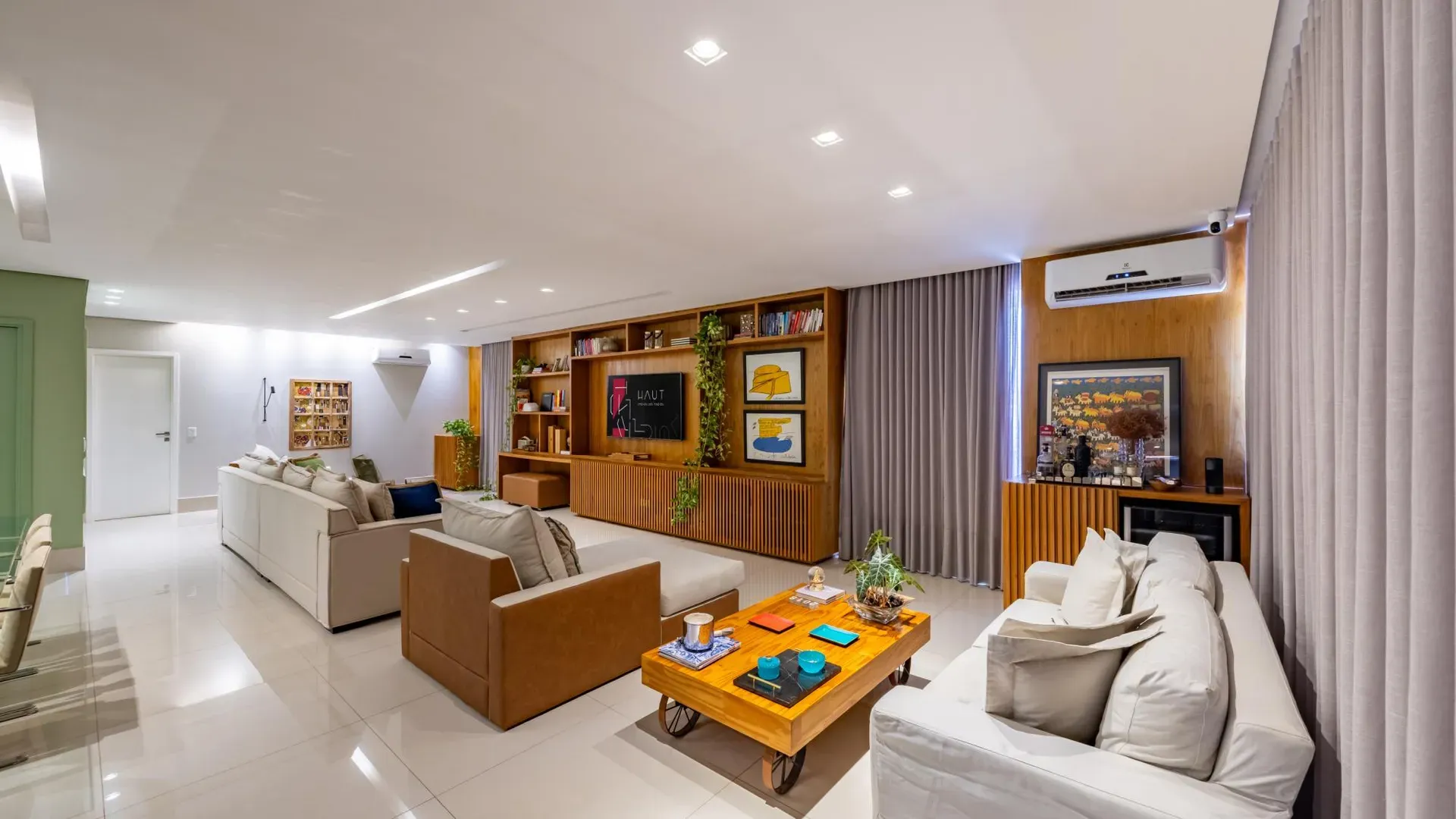 Apartamento à Venda no Areião Park , com 3 Suítes no Setor Marista - Imagem 10