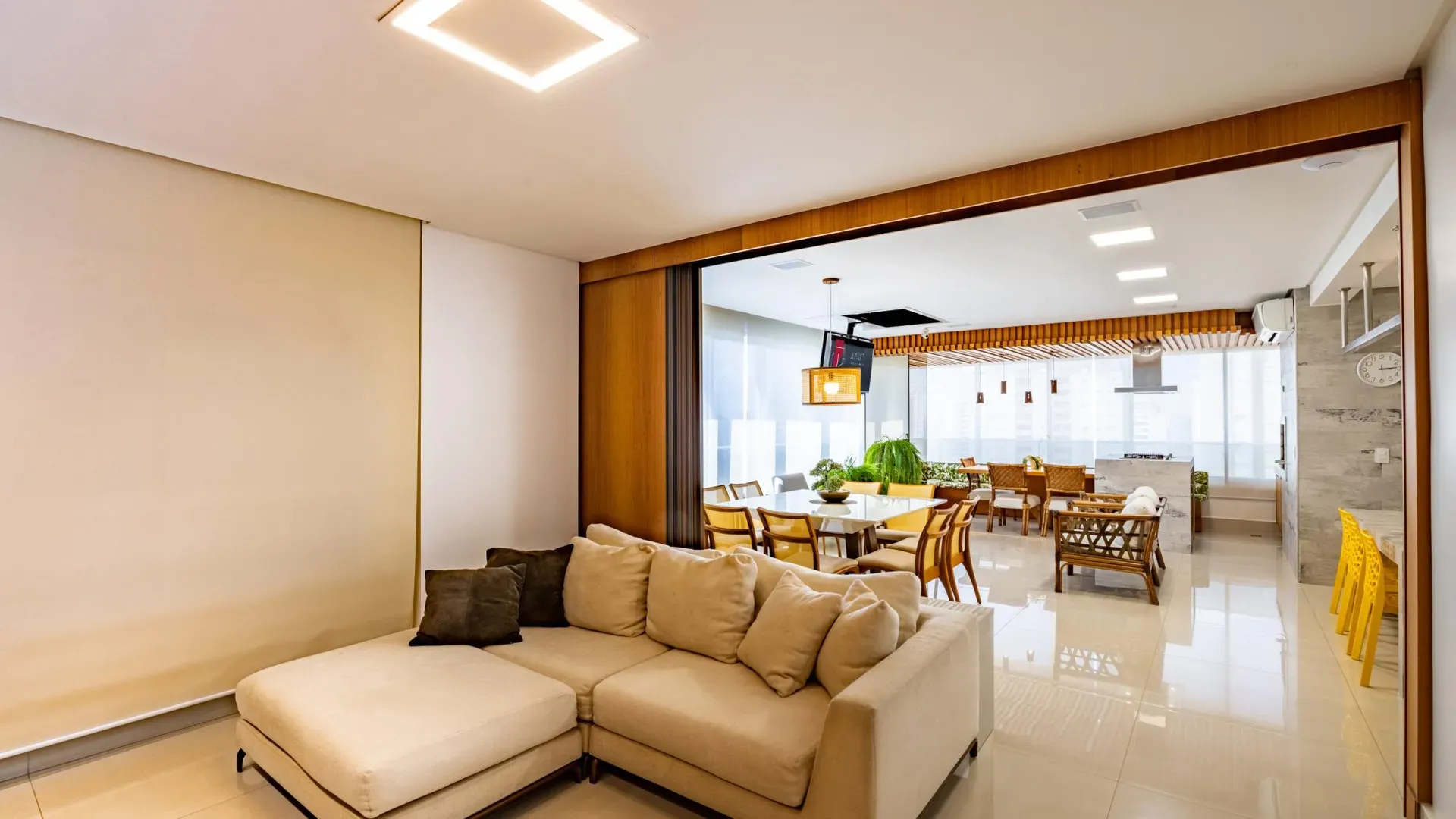 Apartamento à Venda Mobiliado , Residencial Monte Logan , com 4 Suítes no Setor Bueno - Imagem 10