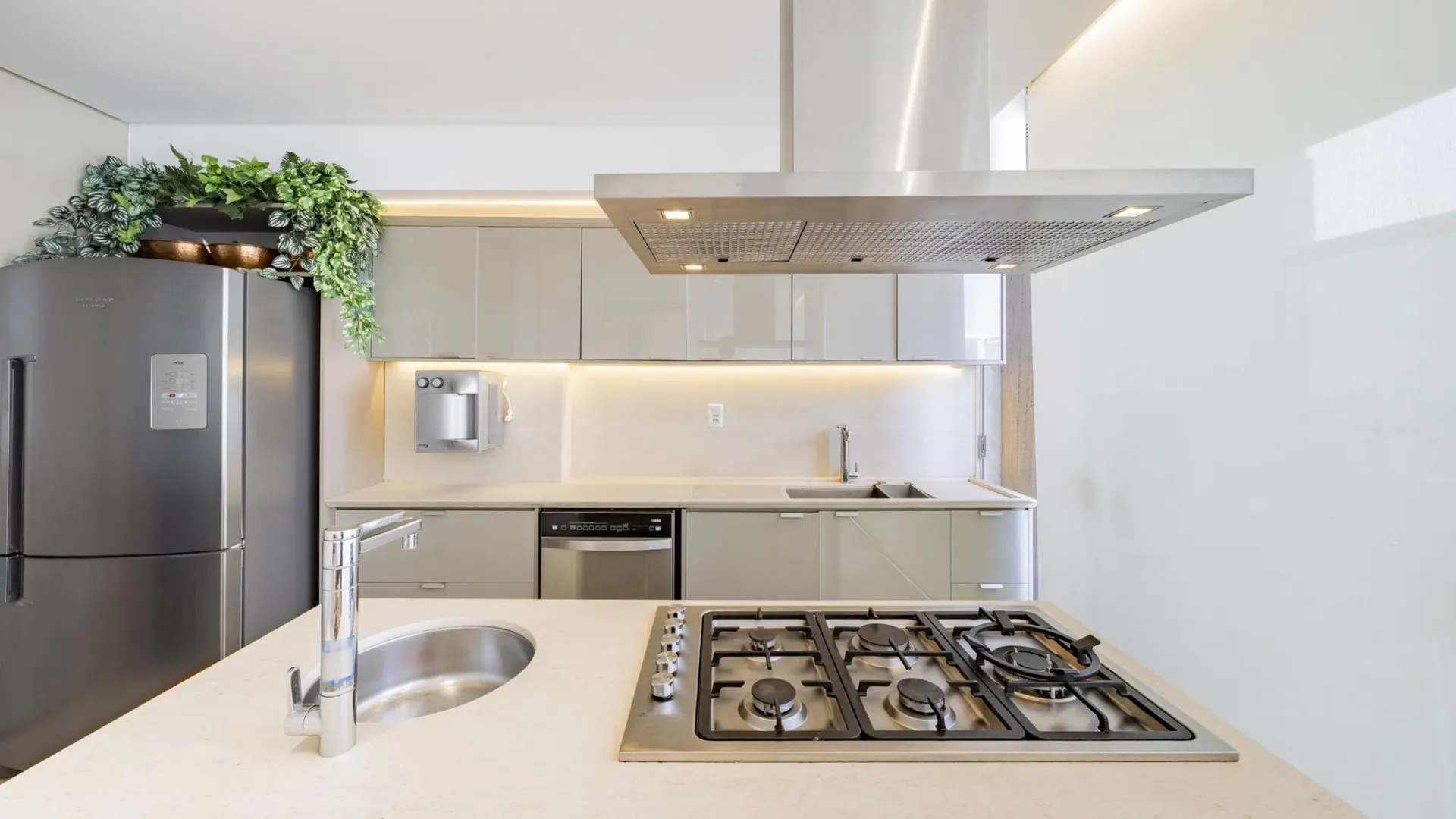 Cobertura de Luxo a Venda com 222 m2 no Setor Oeste, Próxima a Praça do Sol - Imagem 11