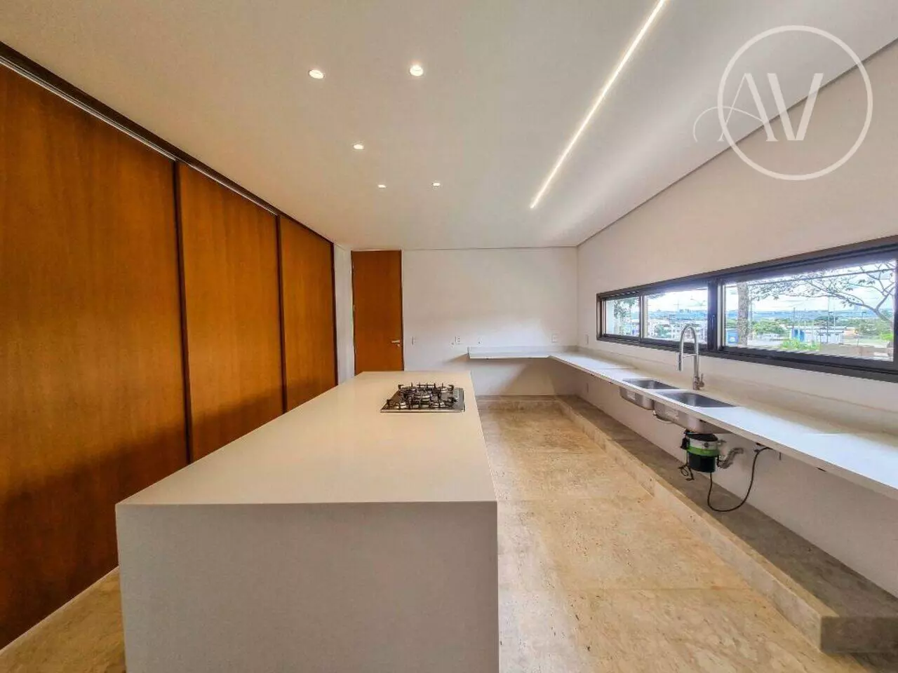 SMDB Conjunto 19 - CLEAN E TÉRREA, 5 Suítes em Condomínio Fechado - Imagem 12