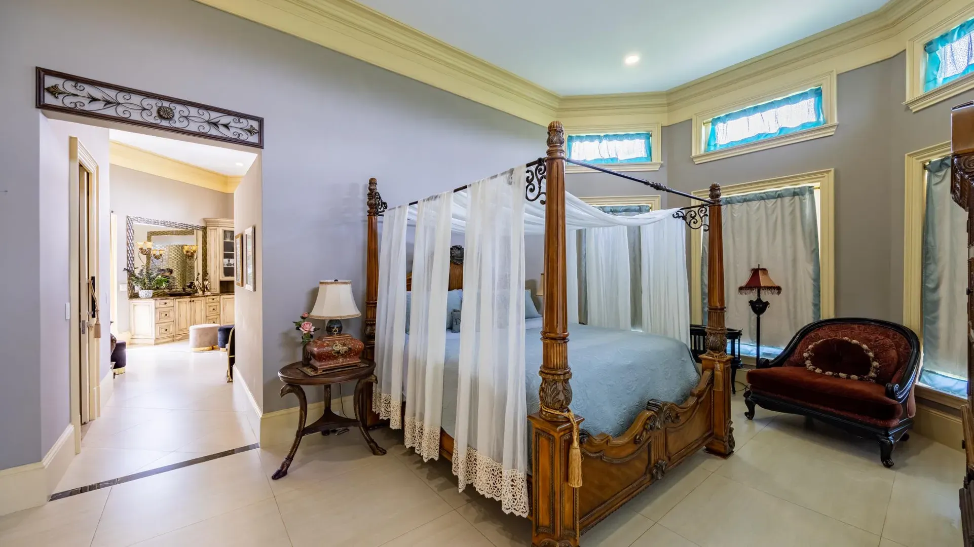 Casa com 4 Suítes e Lazer Completo em Hidrolândia - Imagem 22