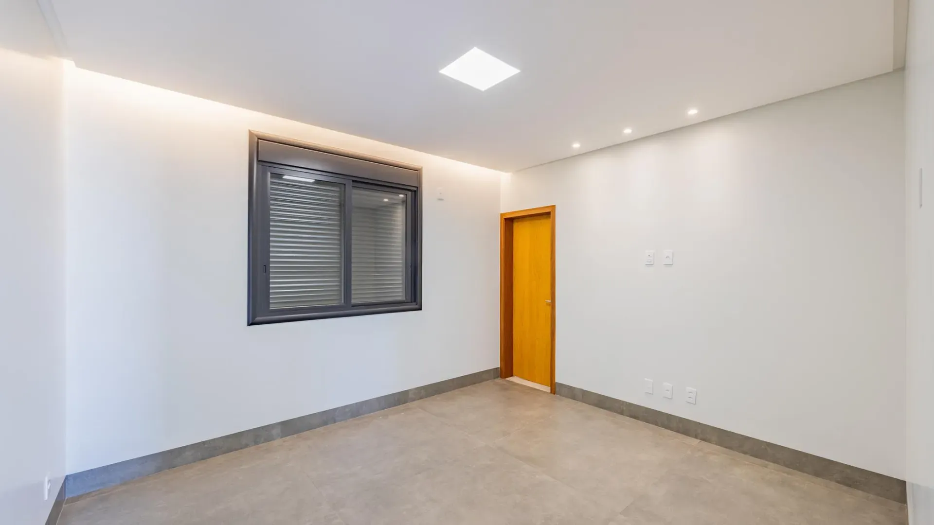 Sobrado com 382 m² Construídos e Diferenciais Surpreendentes - Imagem 28