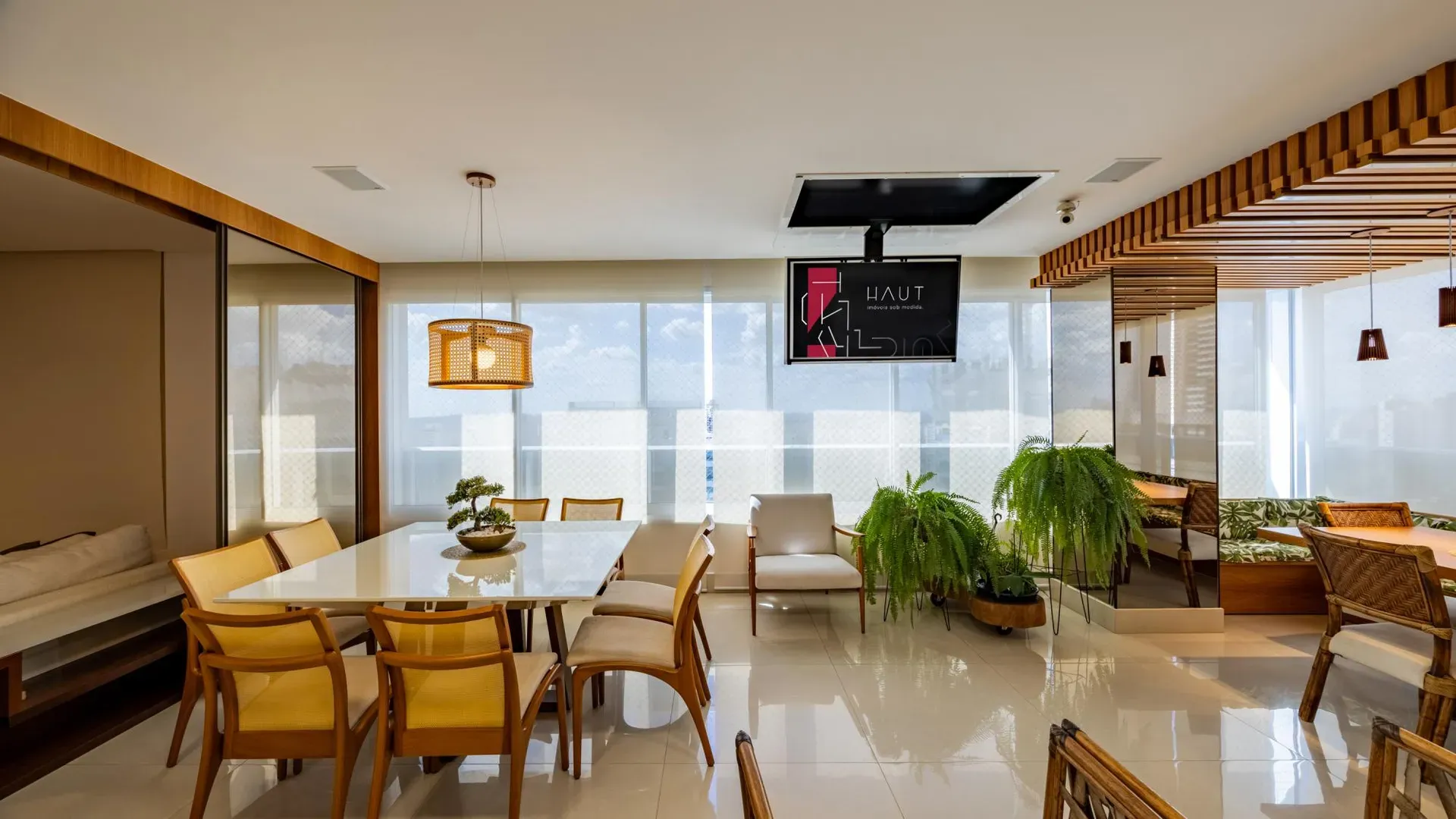 Apartamento à Venda Mobiliado , Residencial Monte Logan , com 4 Suítes no Setor Bueno - Imagem 3