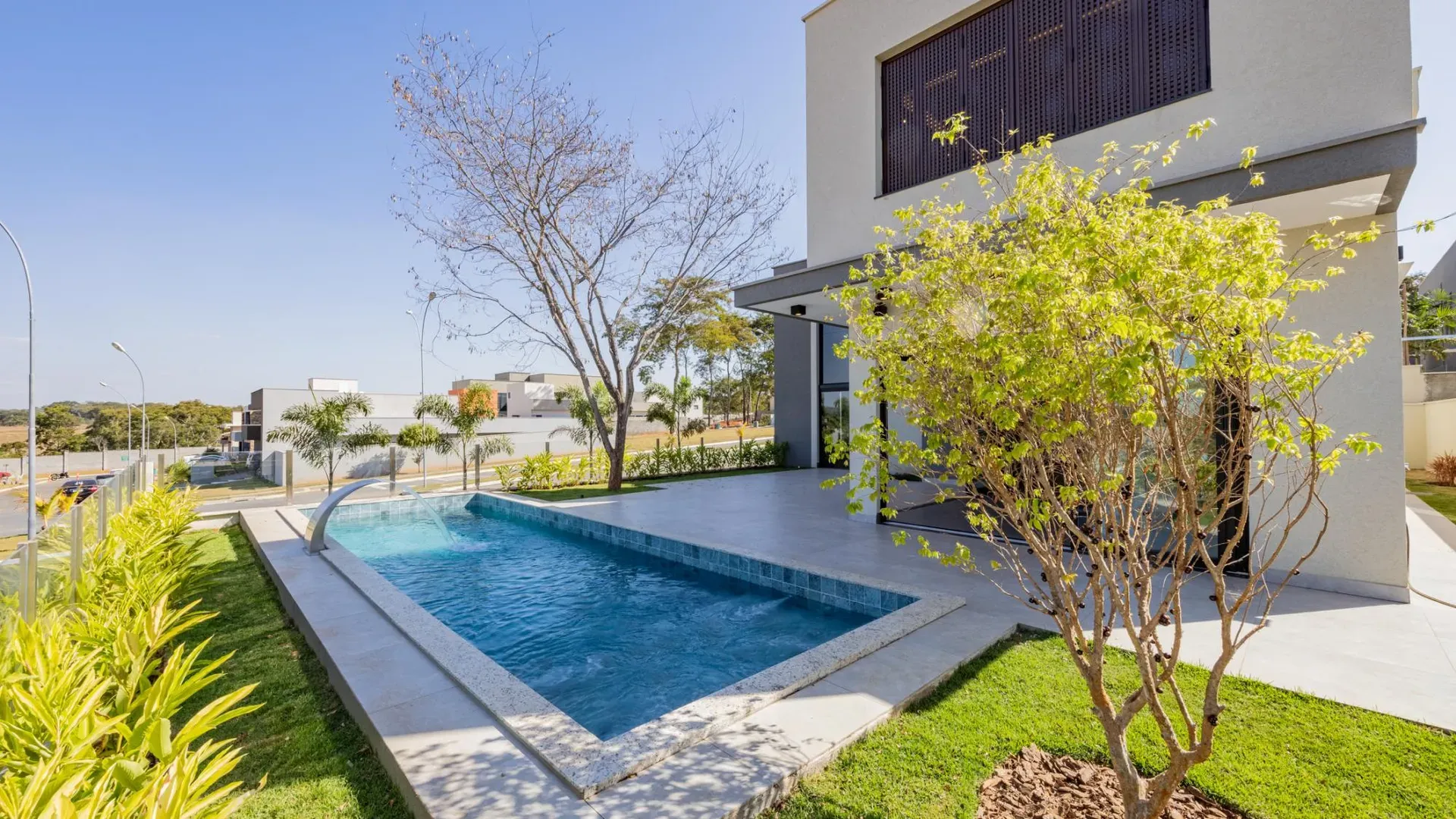 Sobrado com 382 m² Construídos e Diferenciais Surpreendentes - Imagem 35