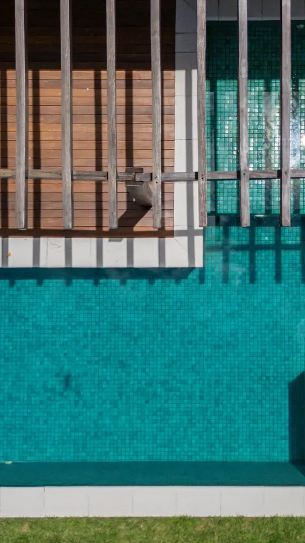 Casa Elegante e com Bela Piscina no Portal do Sol I. - Imagem 36