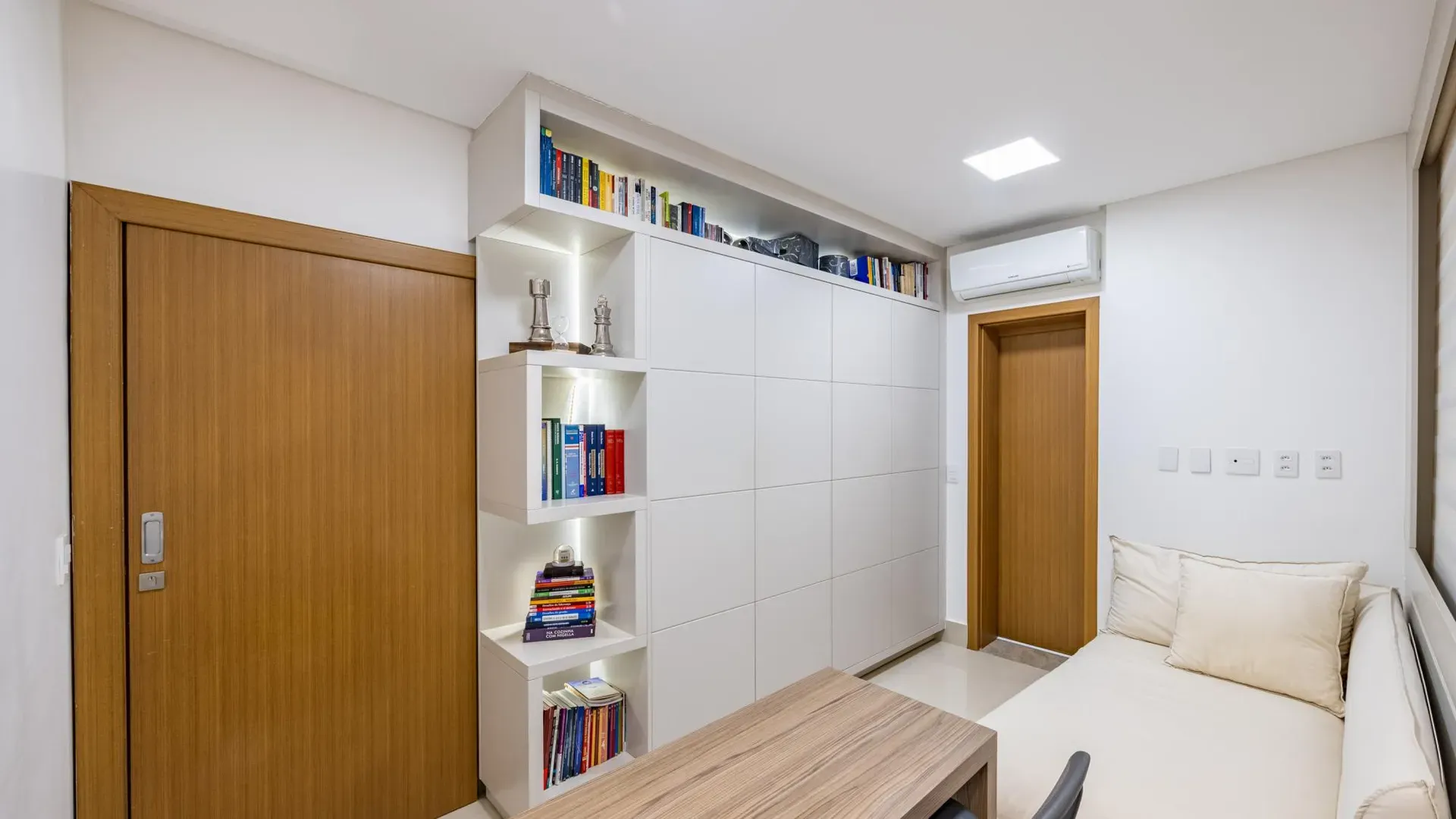 Apartamento à Venda Mobiliado , Residencial Monte Logan , com 4 Suítes no Setor Bueno - Imagem 38