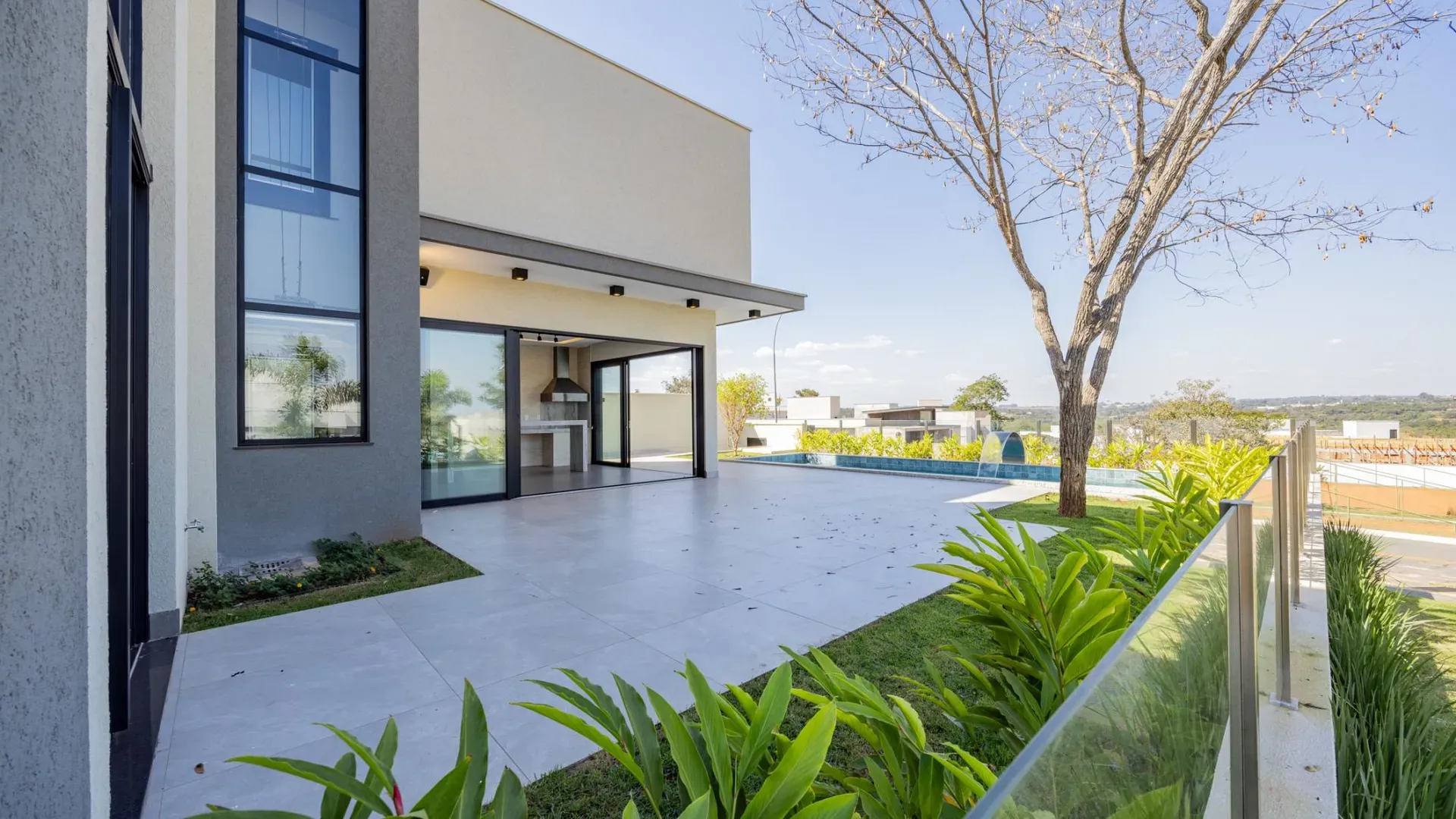 Sobrado com 382 m² Construídos e Diferenciais Surpreendentes - Imagem 4