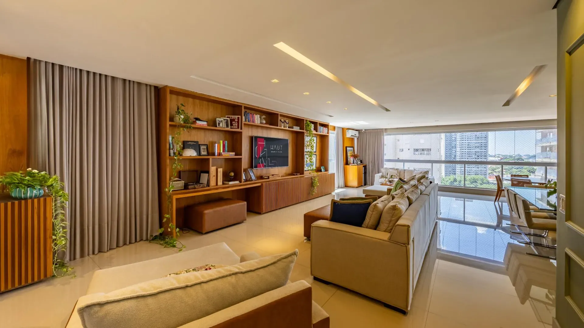 Apartamento à Venda no Areião Park , com 3 Suítes no Setor Marista - Imagem 4