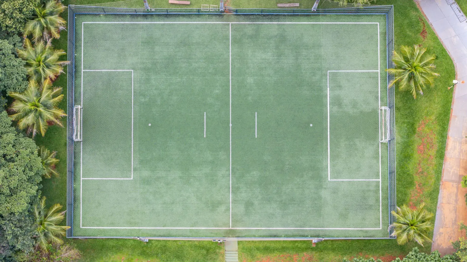 Casa Elegante e com Bela Piscina no Portal do Sol I. - Imagem 42