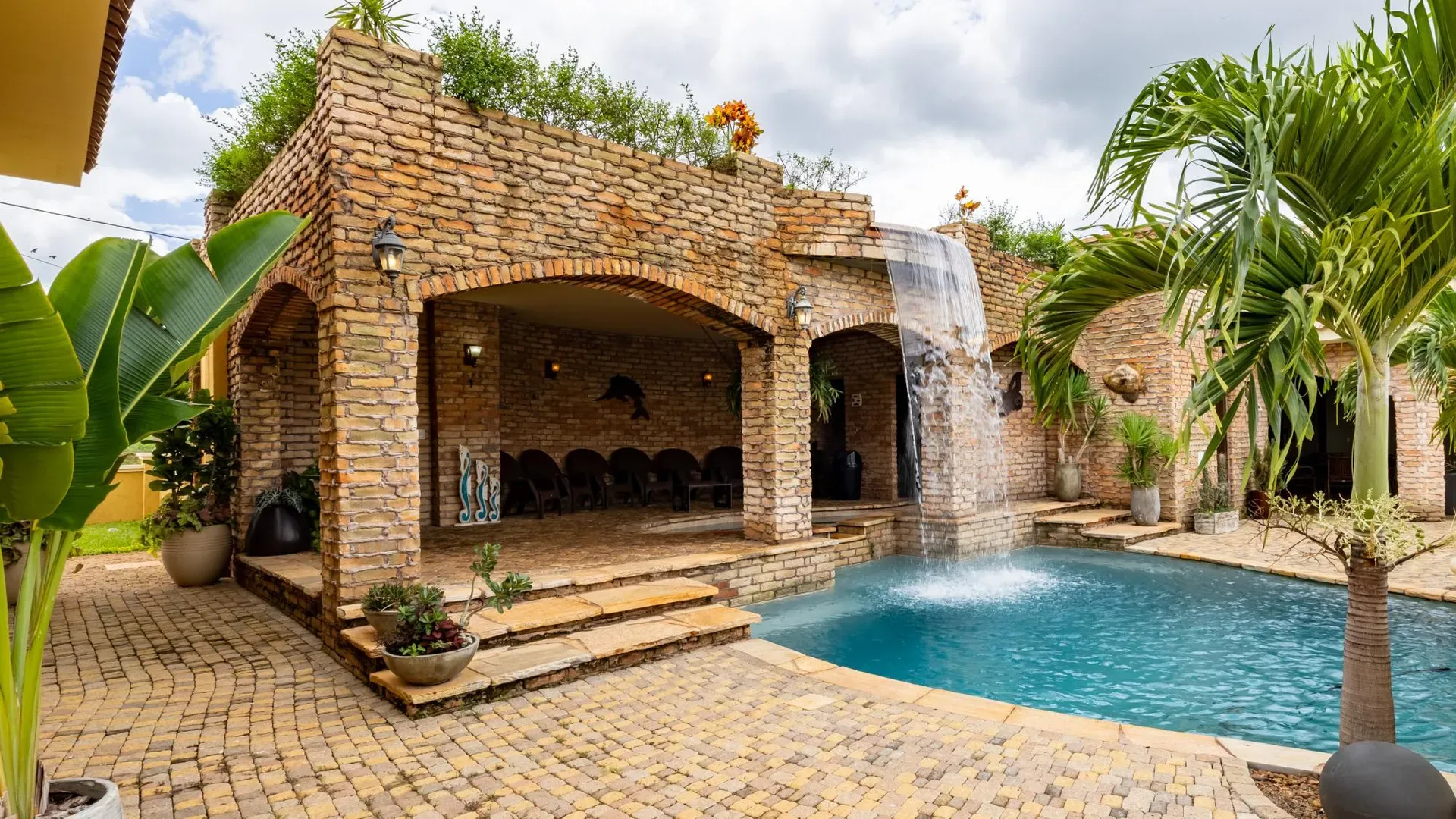 Casa com 4 Suítes e Lazer Completo em Hidrolândia - Imagem 53