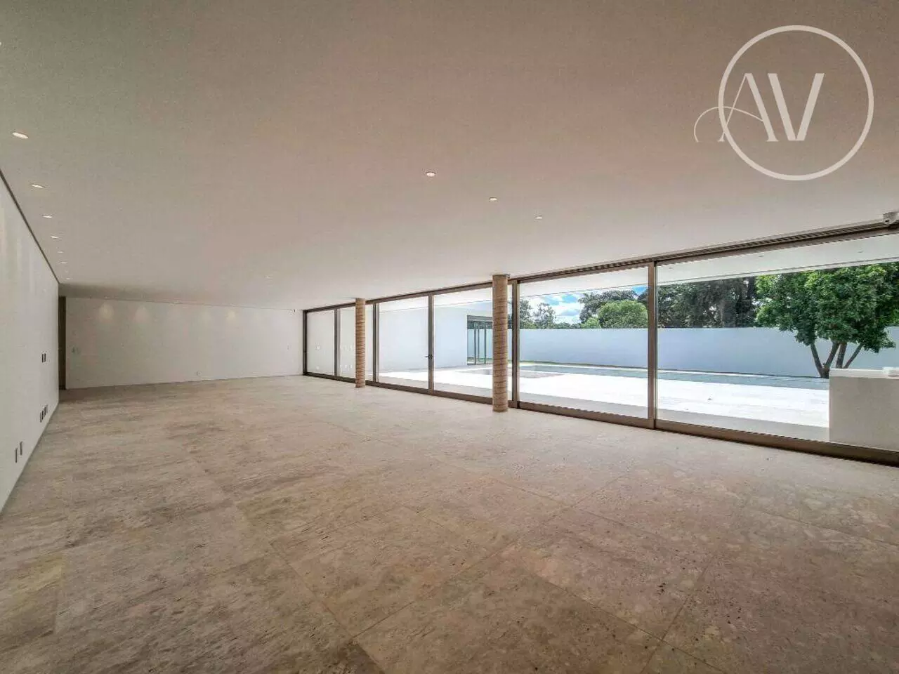 SMDB Conjunto 19 - CLEAN E TÉRREA, 5 Suítes em Condomínio Fechado - Imagem 6