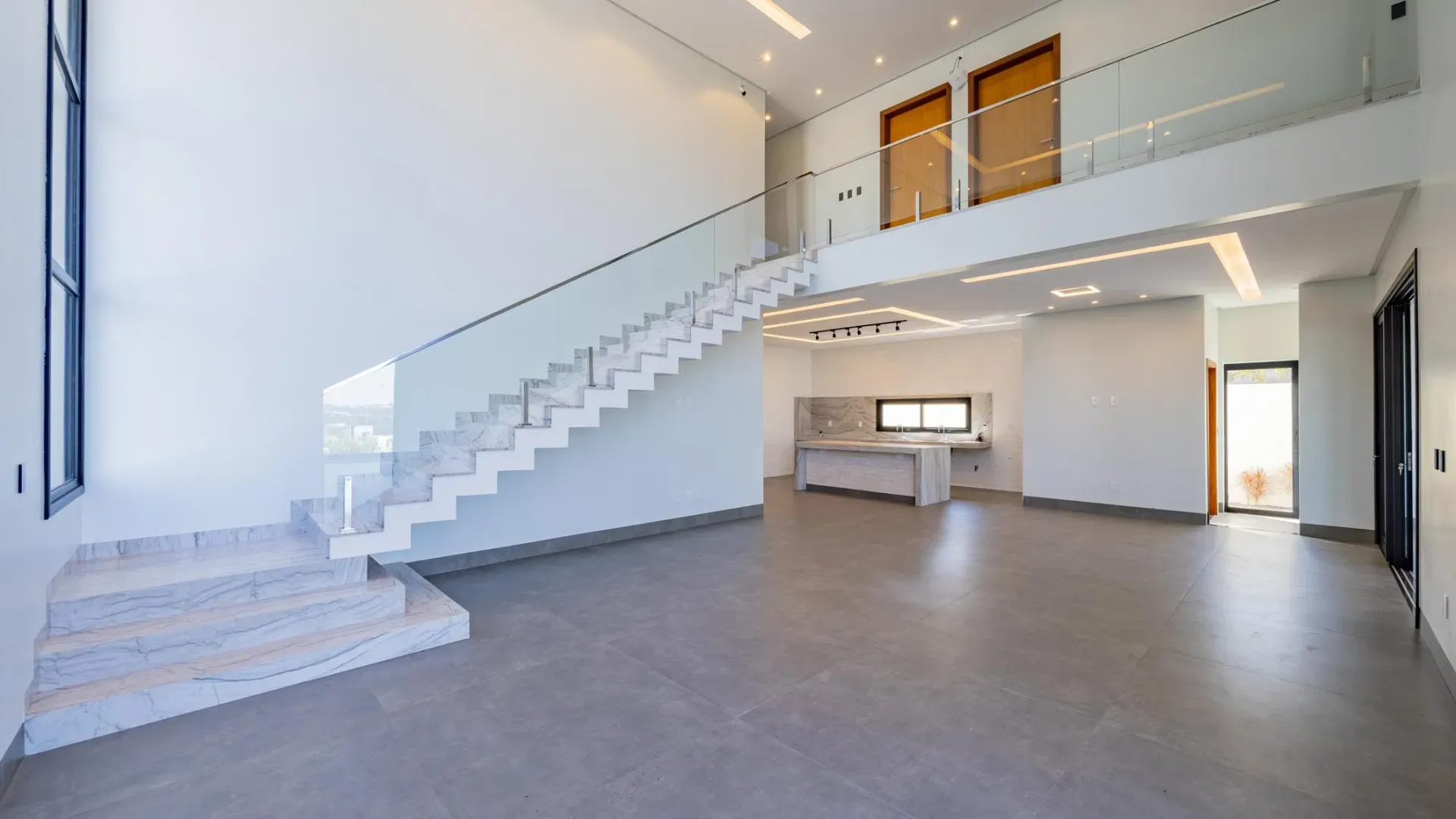 Sobrado com 382 m² Construídos e Diferenciais Surpreendentes - Imagem 7