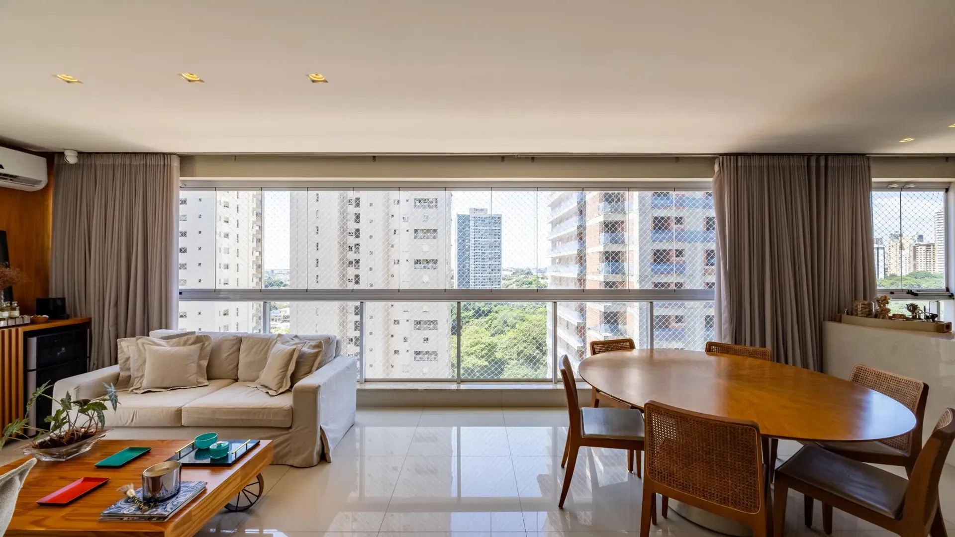 Apartamento à Venda no Areião Park , com 3 Suítes no Setor Marista - Imagem 8