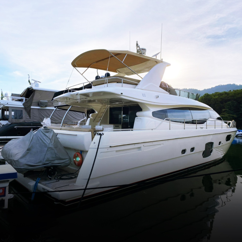 FERRETTI YACHTS 680 FLY 2014
