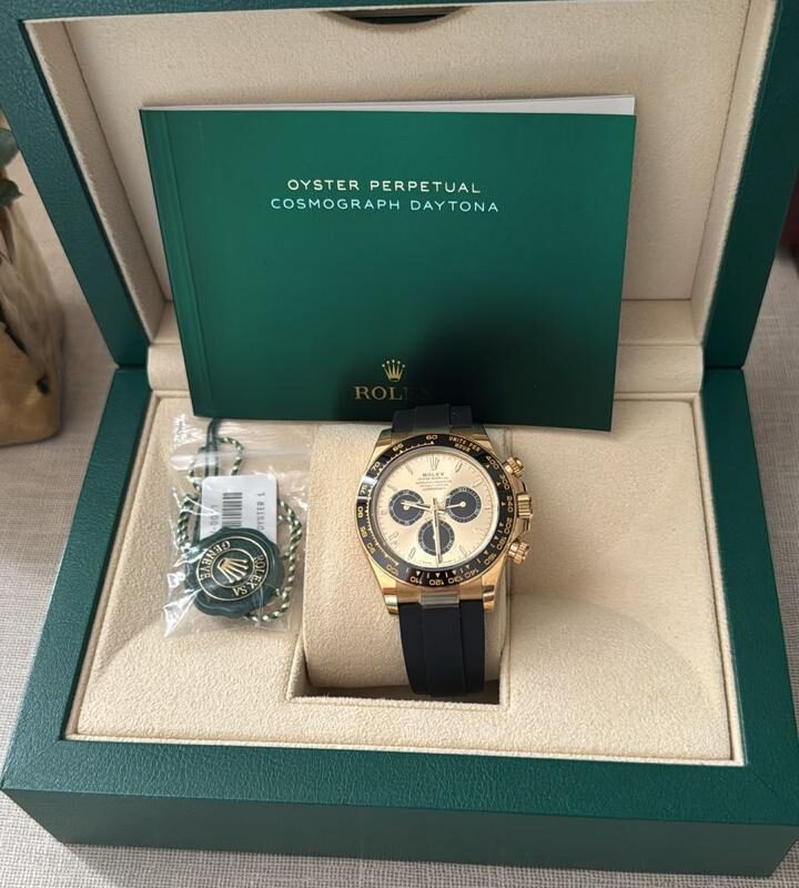 ROLEX DAYTONA PIKACHU 2024