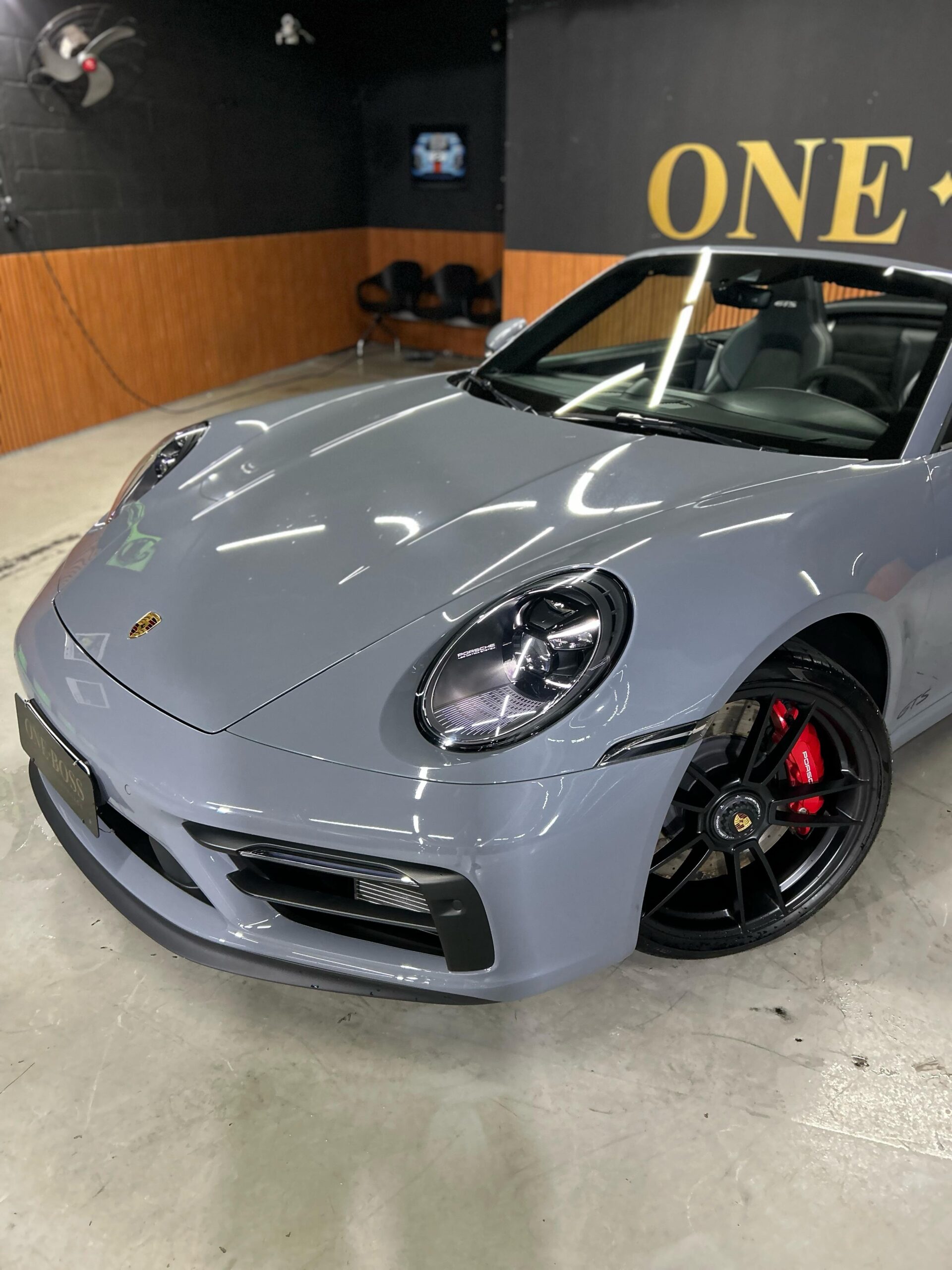 PORSCHE 911 CABRIO GTS 2023 - Imagem 30