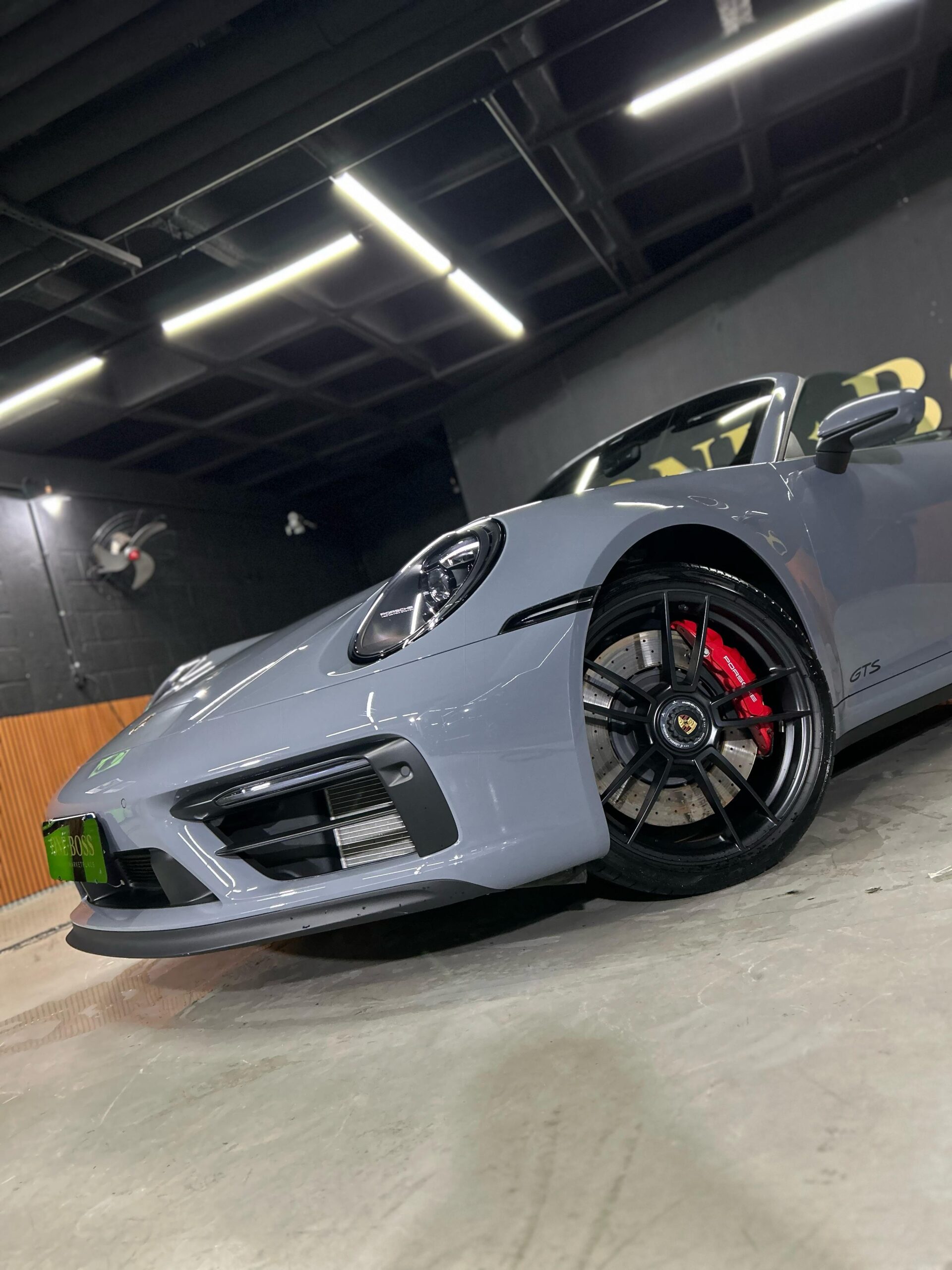 PORSCHE 911 CABRIO GTS 2023 - Imagem 29