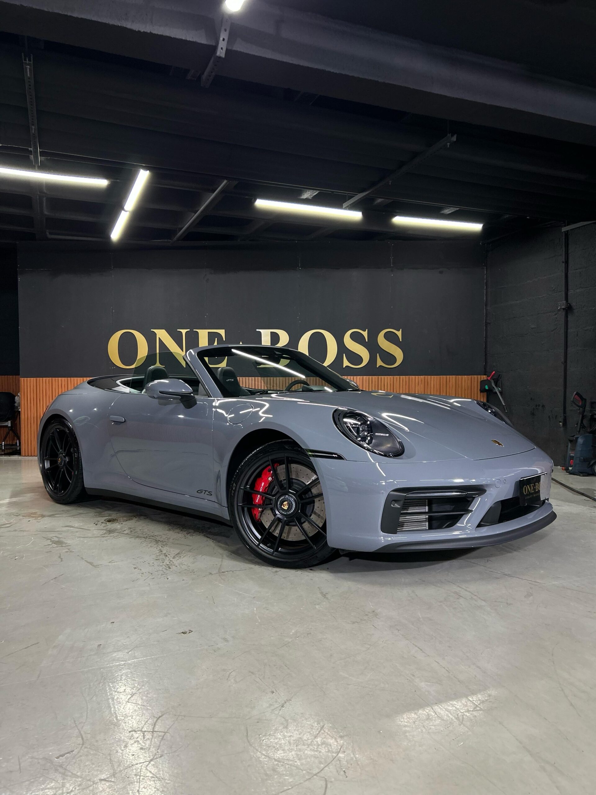 PORSCHE 911 CABRIO GTS 2023 - Imagem 20