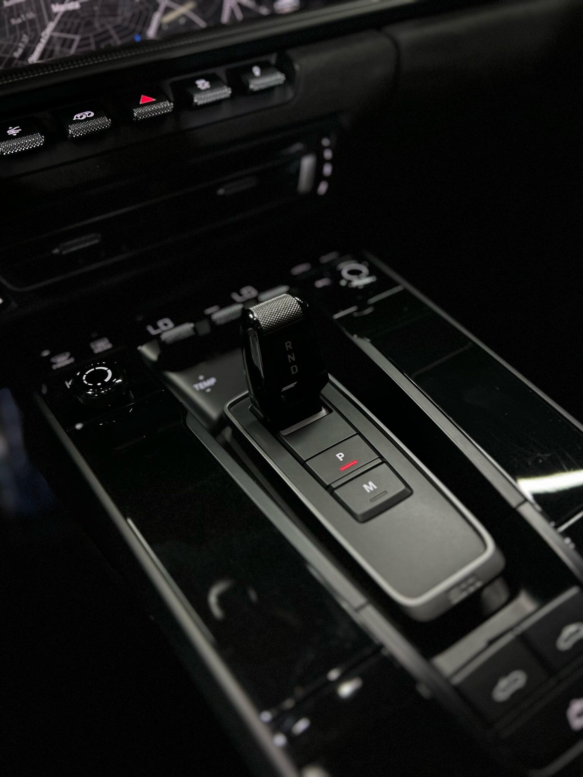 PORSCHE 911 CABRIO GTS 2023 - Imagem 15