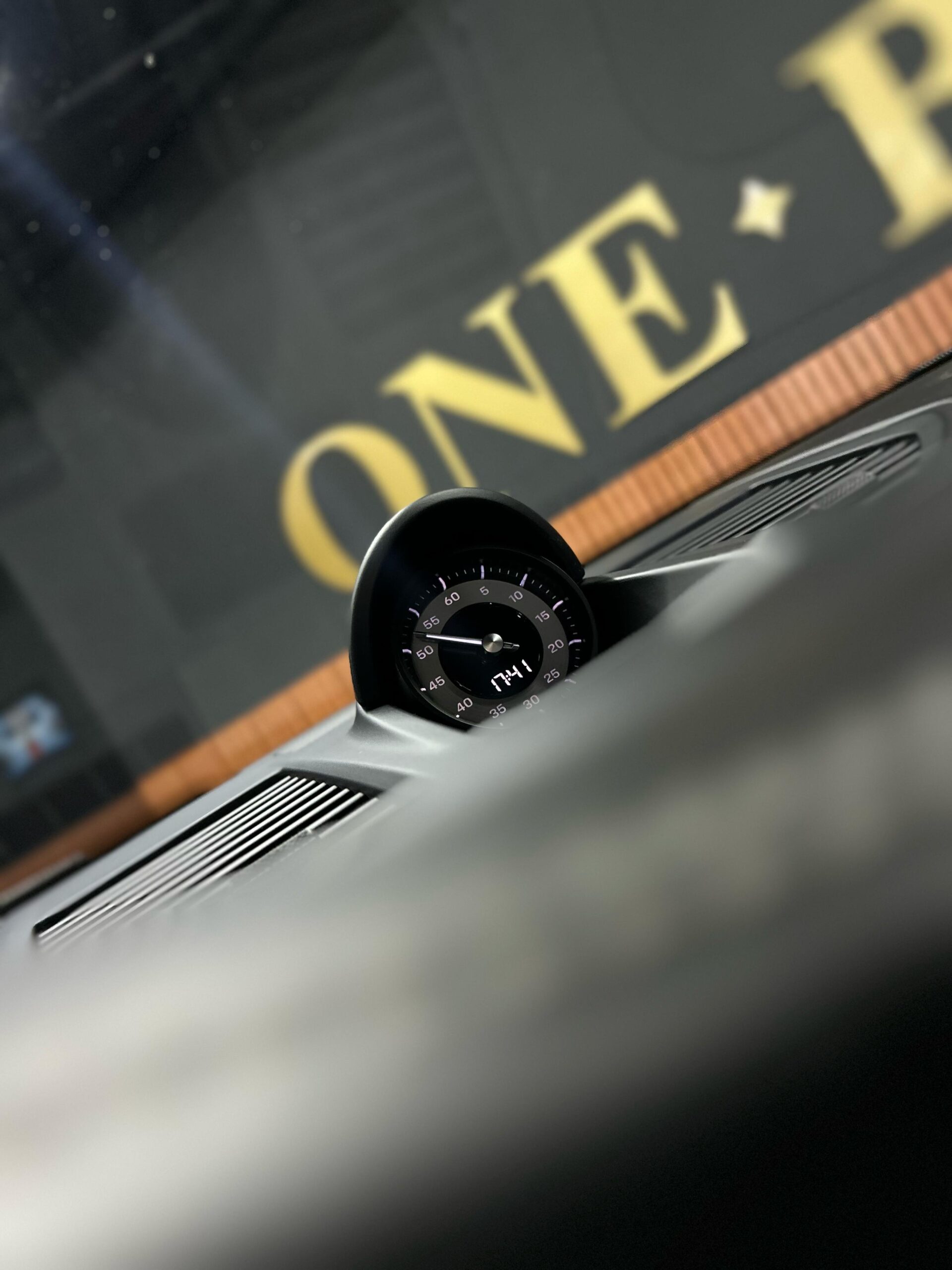 PORSCHE 911 CABRIO GTS 2023 - Imagem 9