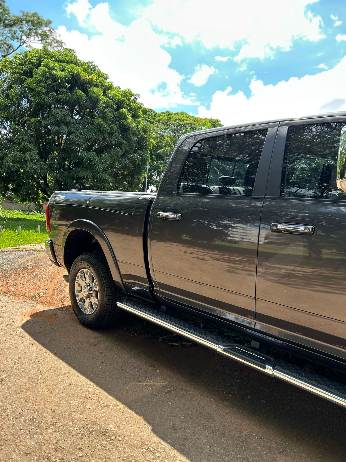 RAM 3500 6.7 I6 TURBO DIESEL LARAMIE CD 4X4 AUTOMÁTICO 2022 - Imagem 11