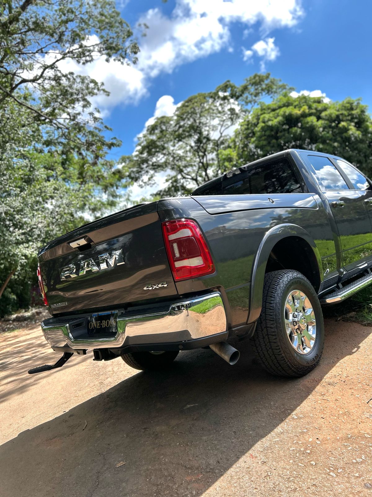 RAM 3500 6.7 I6 TURBO DIESEL LARAMIE CD 4X4 AUTOMÁTICO 2022 - Imagem 19