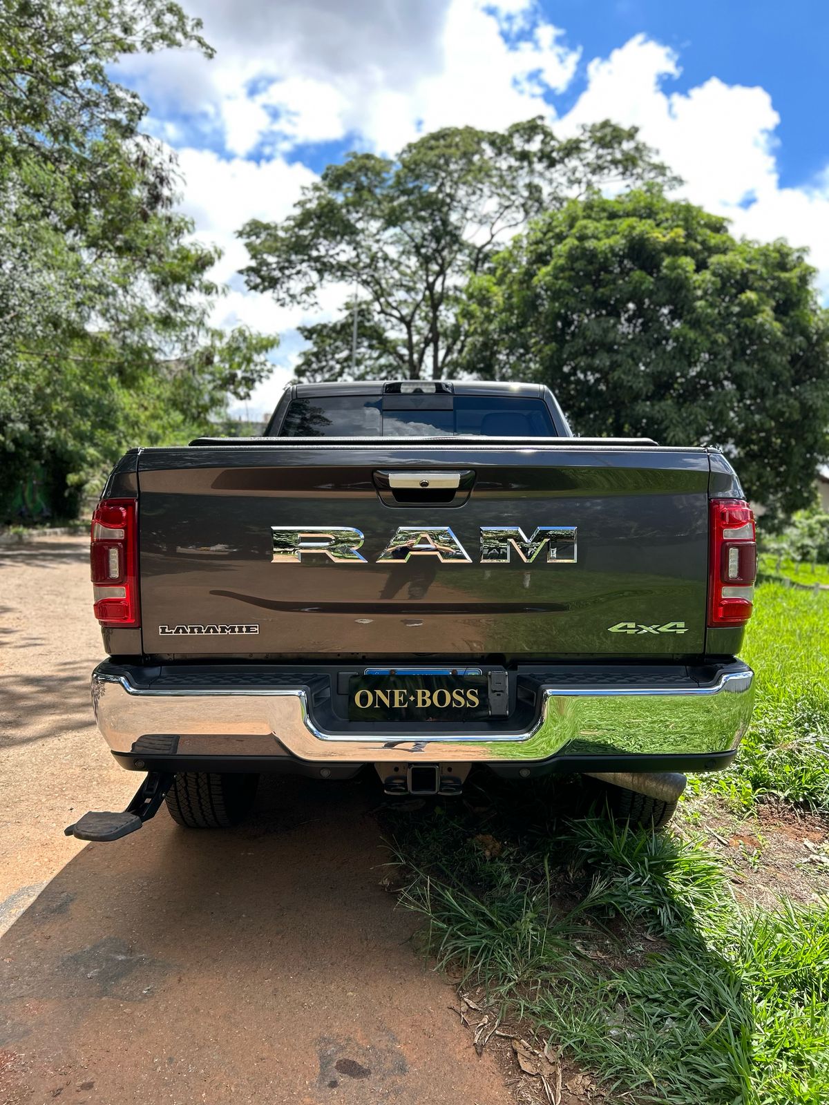 RAM 3500 6.7 I6 TURBO DIESEL LARAMIE CD 4X4 AUTOMÁTICO 2022 - Imagem 23