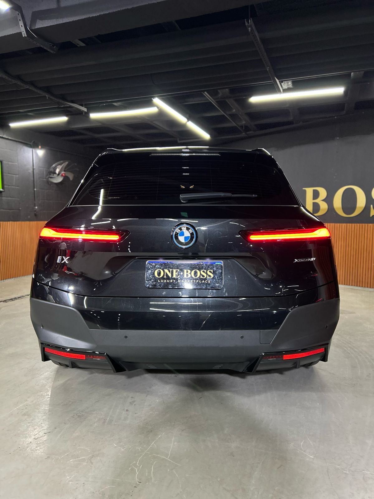 BMW IX40 2022 - Imagem 2