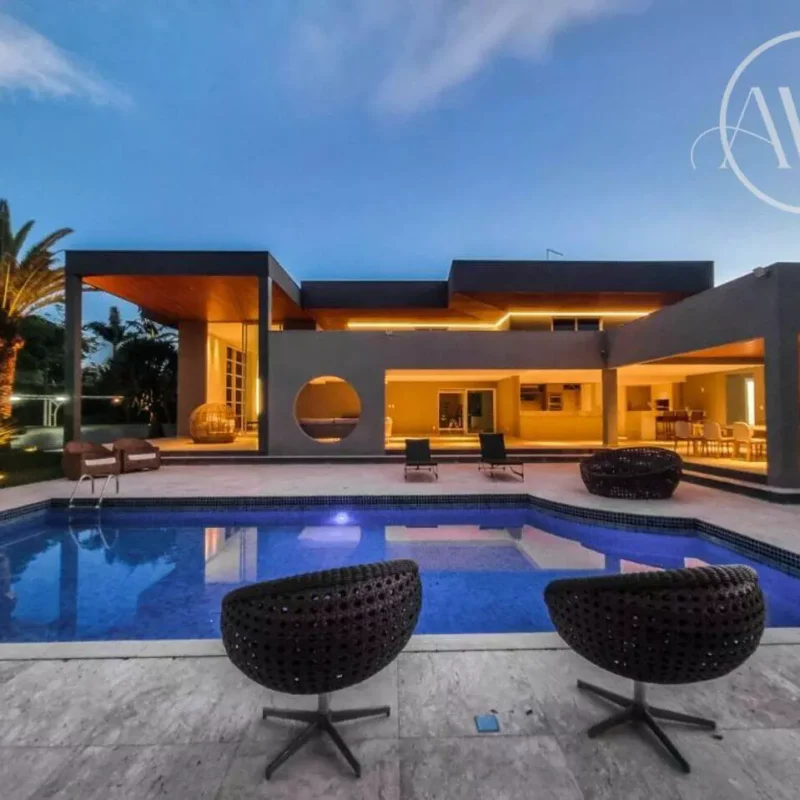 SHIS Qi 11 - Residência Exuberante no Lago Sul