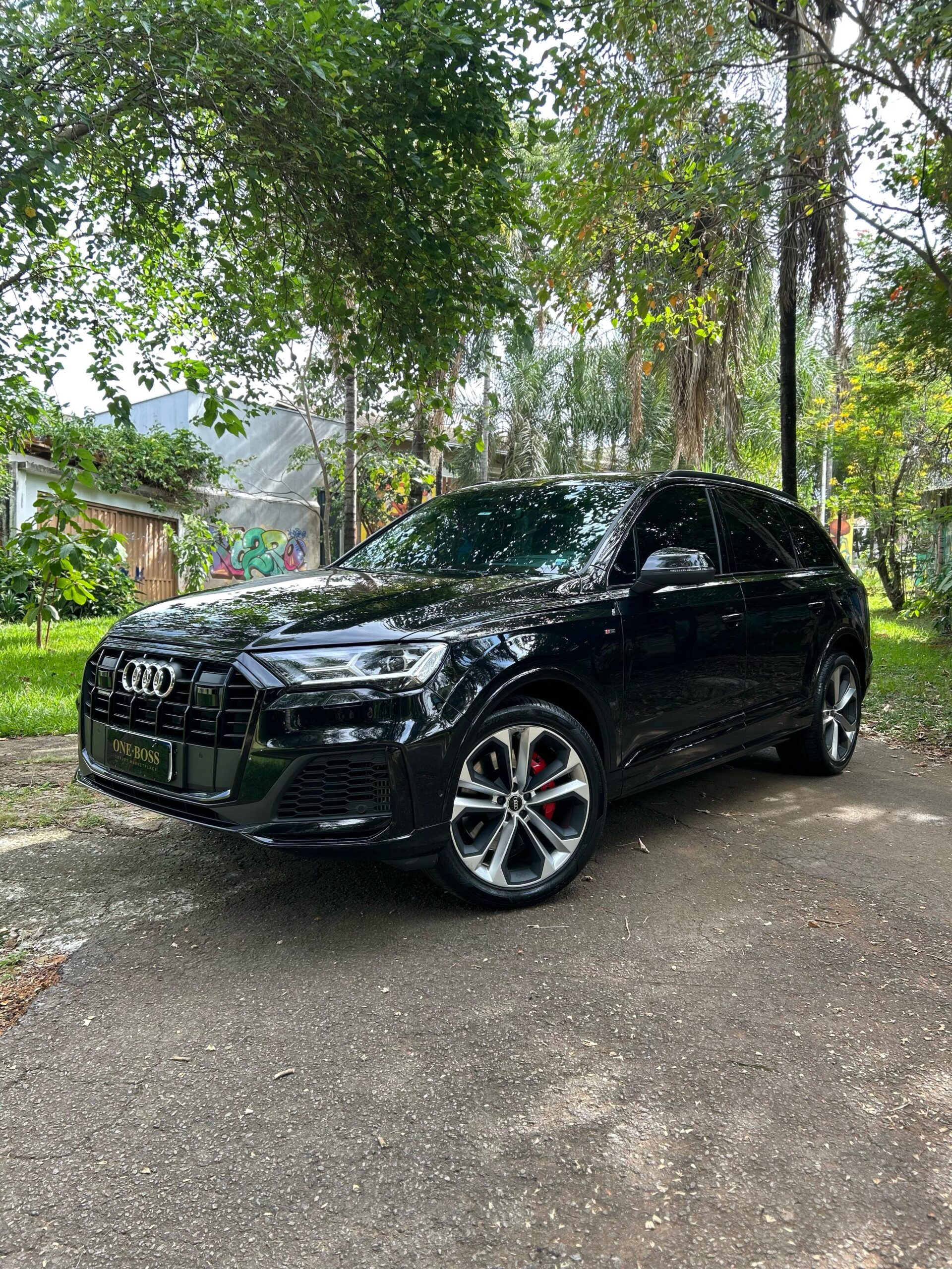 AUDI Q7 PERFORMANCE BLACK 2022 - Imagem 2
