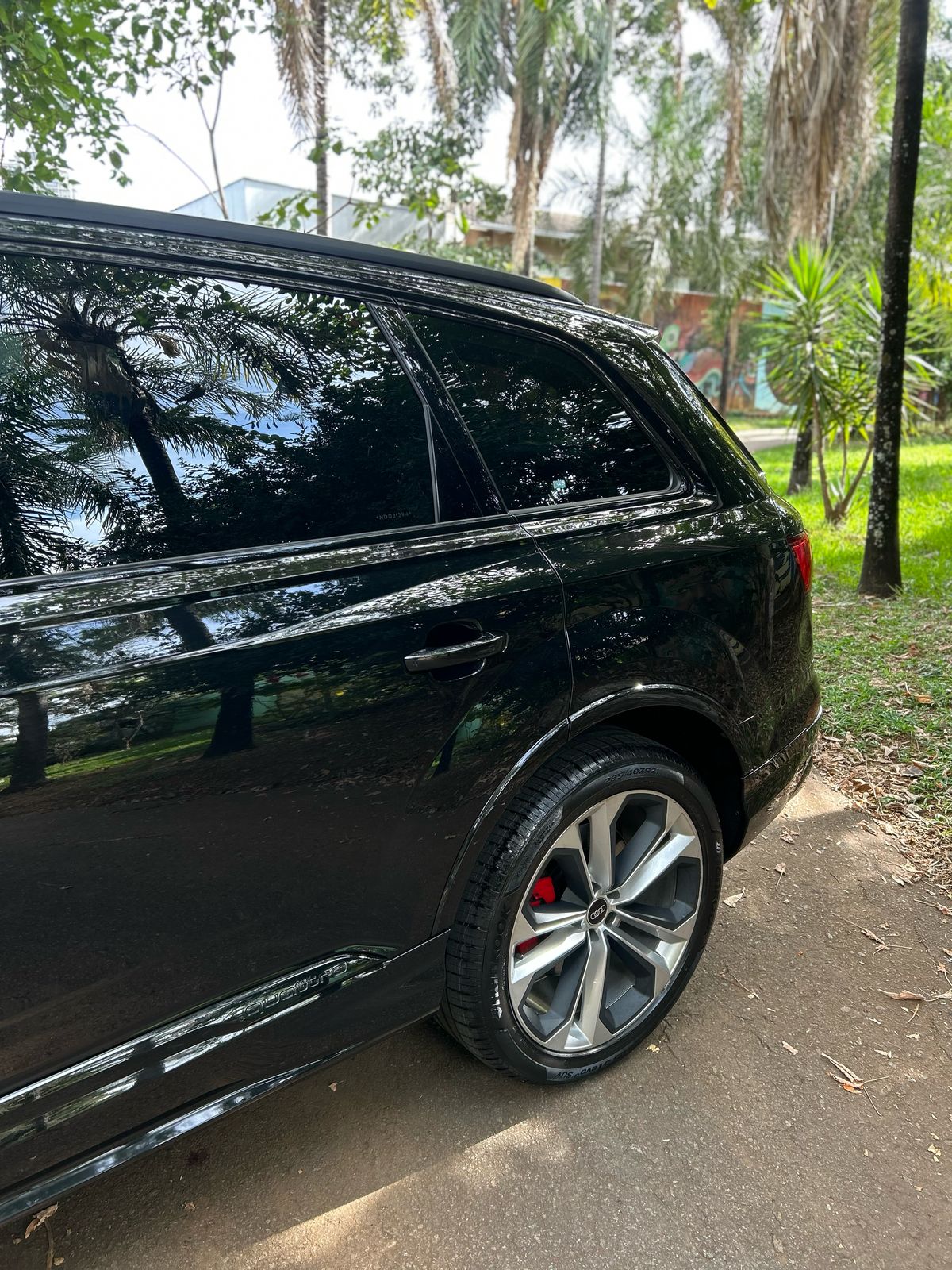 AUDI Q7 PERFORMANCE BLACK 2022 - Imagem 32