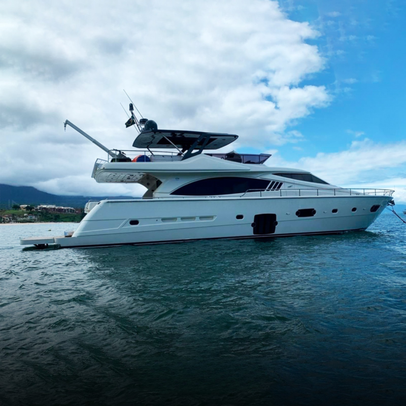 FERRETTI YACHTS 75 2011